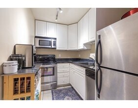 439 Shawmut Ave-Unit -2 in Boston, MA - Foto de edificio - Building Photo