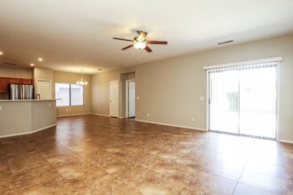 505 W Del Rio Ln in Avondale, AZ - Foto de edificio - Building Photo