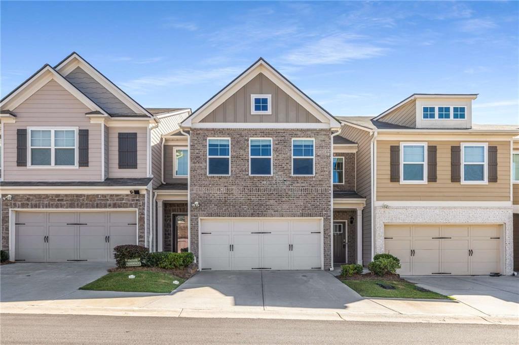 7673 Squire Ct in Fairburn, GA - Building Photo
