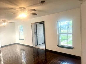 1516 Norwood Dr in Lufkin, TX - Building Photo - Building Photo
