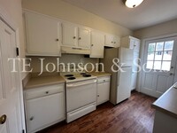 327 Hanover Arms Ct in Winston-Salem, NC - Building Photo - Building Photo