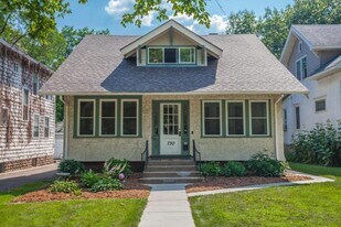 730 Como Ave, Unit Condo B in St. Paul, MN - Building Photo