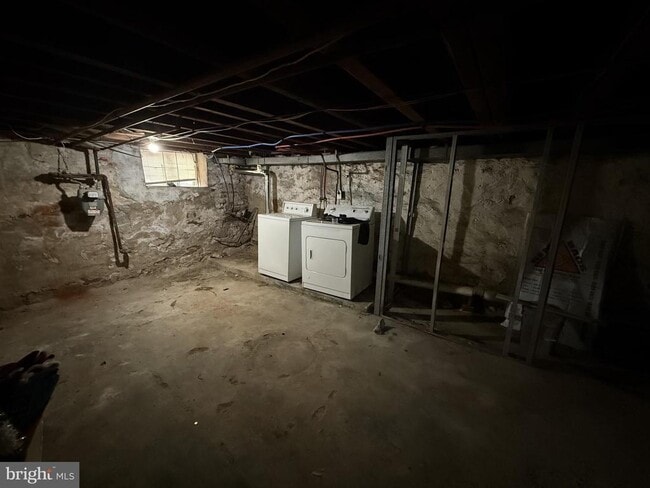 1517 S Dover St in Philadelphia, PA - Building Photo - Building Photo