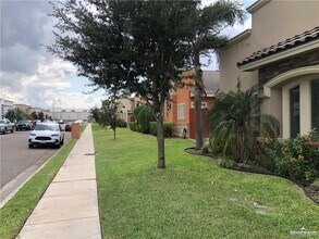 4709 N Ebony St in Pharr, TX - Building Photo - Building Photo