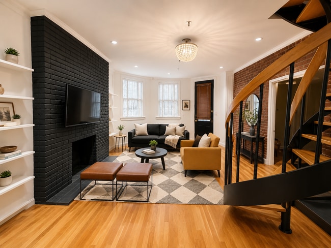 property at 184 Commonwealth Ave
