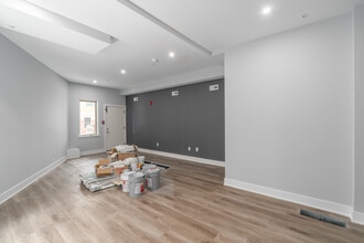 631 N Preston St in Philadelphia, PA - Building Photo - Interior Photo