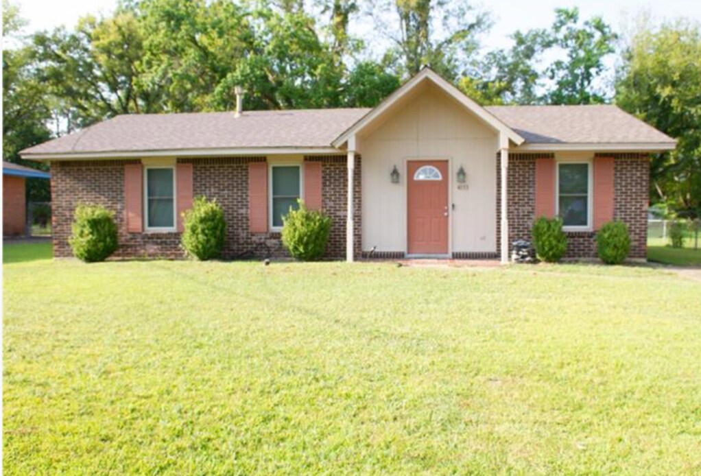 4033 Edge Hill Ln in Montgomery, AL - Building Photo