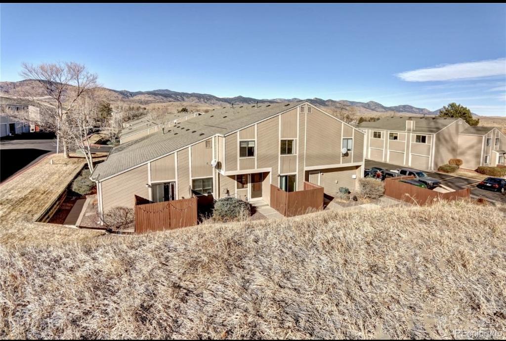 18288 W 58th Pl in Golden, CO - Building Photo