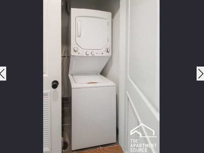 2020 W Montrose Ave, Unit 2 in Chicago, IL - Building Photo - Building Photo