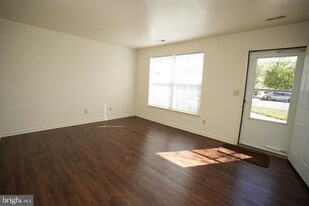 45828 Wolftrap Way in Lexington Park, MD - Building Photo