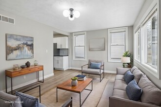 3111 S 40th St in Omaha, NE - Building Photo - Building Photo