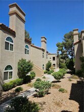 3145 E Flamingo Rd in Las Vegas, NV - Foto de edificio - Building Photo