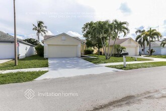 5040 Foxhall Dr N in West Palm Beach, FL - Building Photo - Building Photo