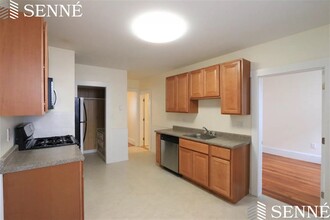 3 Quincy St, Unit 4 in Somerville, MA - Building Photo - Building Photo