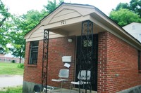 721 Walker Ave in Memphis, TN - Foto de edificio - Building Photo