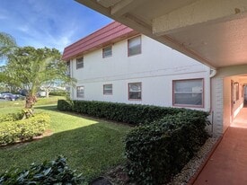 20 Saxony A in Delray Beach, FL - Building Photo