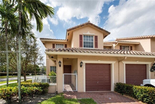 property at 3371 Lakeside Dr