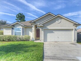 2748 Cross Creek Dr in Green Cove Springs, FL - Building Photo