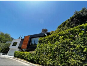 1331 Belfast Dr in Los Angeles, CA - Building Photo - Building Photo