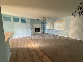 9558 Palazzo Dr in Stockton, CA - Foto de edificio - Building Photo
