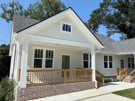 2703 Clark St in Columbia, SC - Building Photo