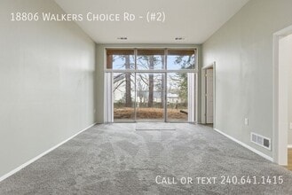 18806 Walkers Choice Rd in Montgomery Village, MD - Building Photo - Building Photo