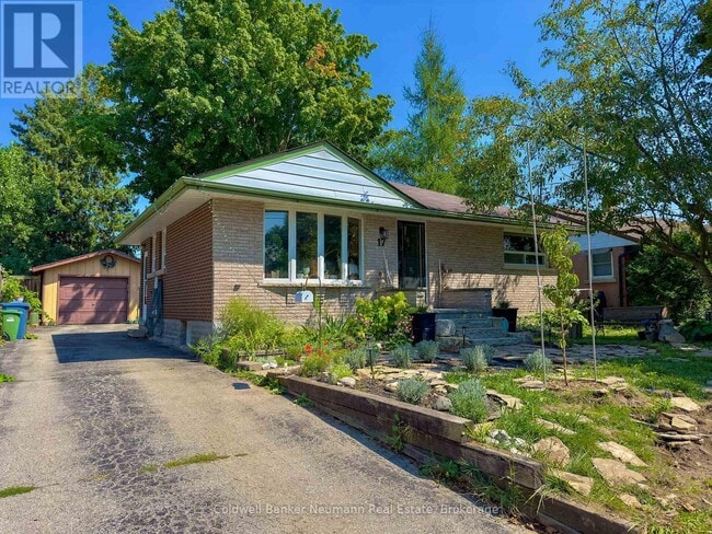 17 Ottawa Crescent in Guelph, ON - Building Photo - Building Photo
