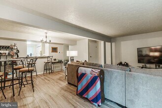 2 Waterview Ct in Evesham, NJ - Building Photo - Building Photo