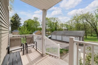 912 Corbin Ave in New Britain, CT - Building Photo - Building Photo