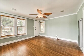 1423 Hollywood Ave in Dallas, TX - Building Photo - Building Photo