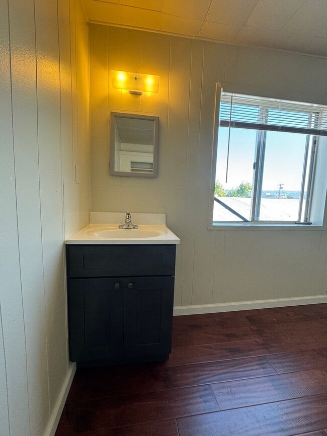 1715 Park St in Alameda, CA - Building Photo - Building Photo