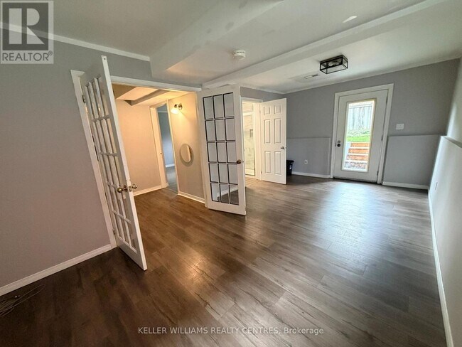 51 McDougall Dr in Barrie, ON - Building Photo - Building Photo
