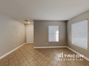 8236 Calico Wind St in Las Vegas, NV - Building Photo - Building Photo