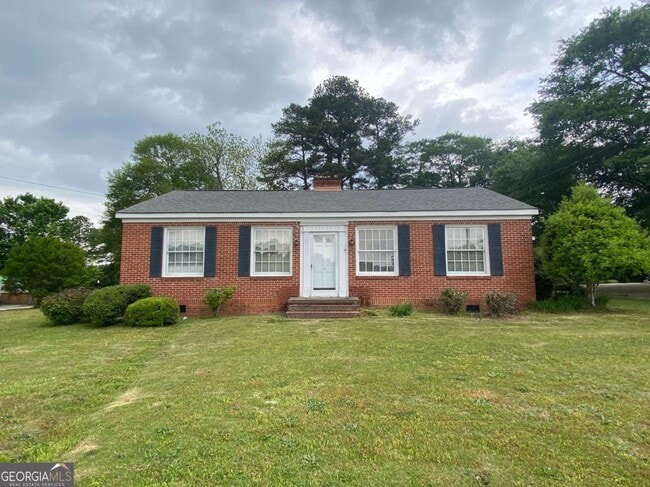 44 W Howell St in Hartwell, GA - Building Photo - Building Photo