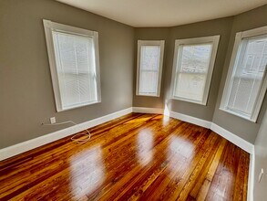 33 Adamson St, Unit 1 in Boston, MA - Building Photo - Building Photo