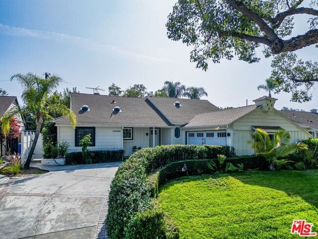 12508 Sarah St in Los Angeles, CA - Building Photo - Building Photo