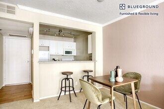 1710 N Fuller Ave-Unit -FL5-ID796 in Los Angeles, CA - Building Photo - Building Photo