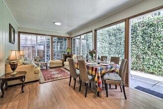9360 Mountain Blvd in Oakland, CA - Building Photo - Building Photo