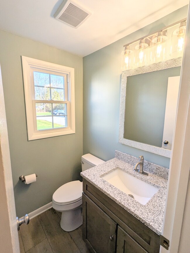 9 Willowick Dr in Fairport, NY - Building Photo - Building Photo