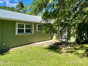 2095 NW Fork Rd in Stuart, FL - Building Photo - Building Photo