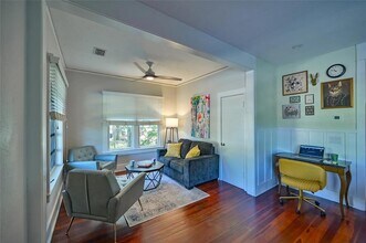 2408 Hillview St in Sarasota, FL - Building Photo - Building Photo