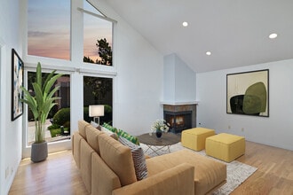 4324 Caminito Pintoresco in San Diego, CA - Foto de edificio - Building Photo