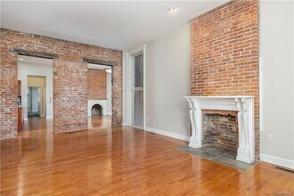 414 Franklin St-Unit -1 in Buffalo, NY - Foto de edificio - Building Photo