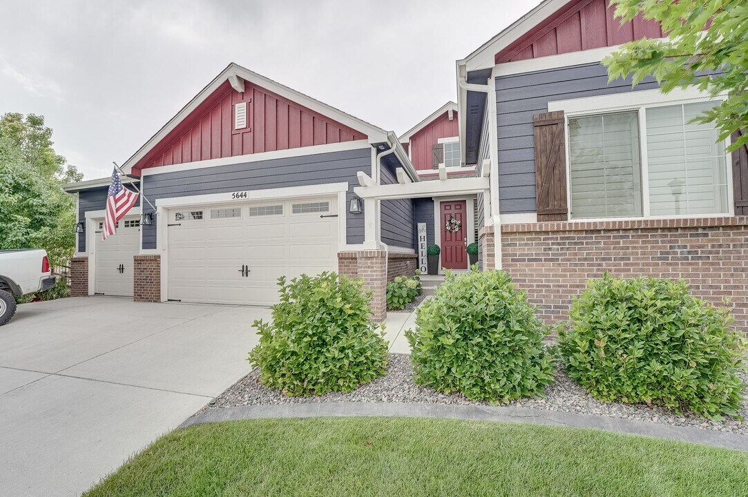 5644 Summerlyn Ct in Windsor, CO - Building Photo