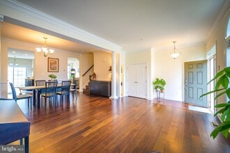 7687 Elmcrest Rd in Severn, MD - Foto de edificio - Building Photo