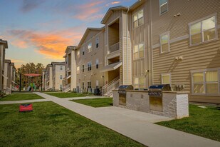 Timber View Apartments in Broken Bow, OK - Building Photo