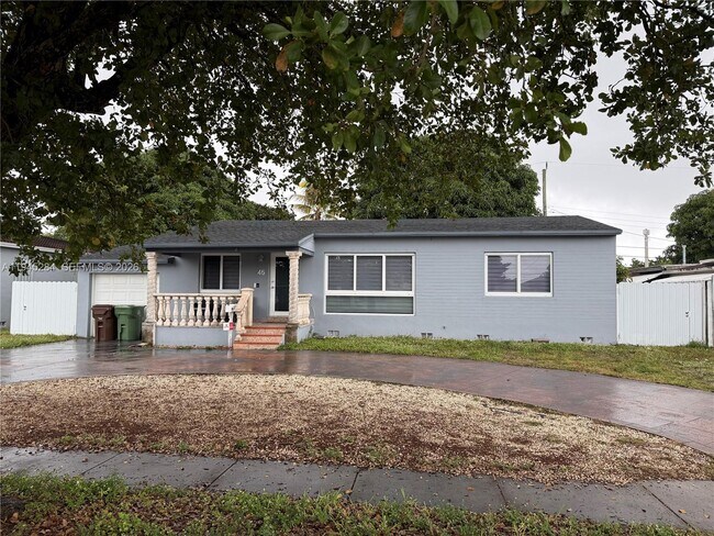 45 W 60th St in Hialeah, FL - Building Photo - Building Photo