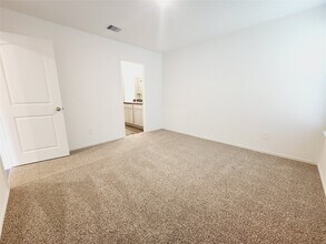 6043 Canyon Dawn Dr in Spring, TX - Foto de edificio - Building Photo