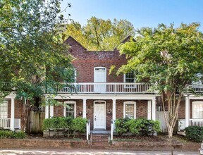 2213 W Cary St in Richmond, VA - Building Photo - Building Photo