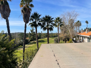 1000 Central Ave in Riverside, CA - Foto de edificio - Building Photo